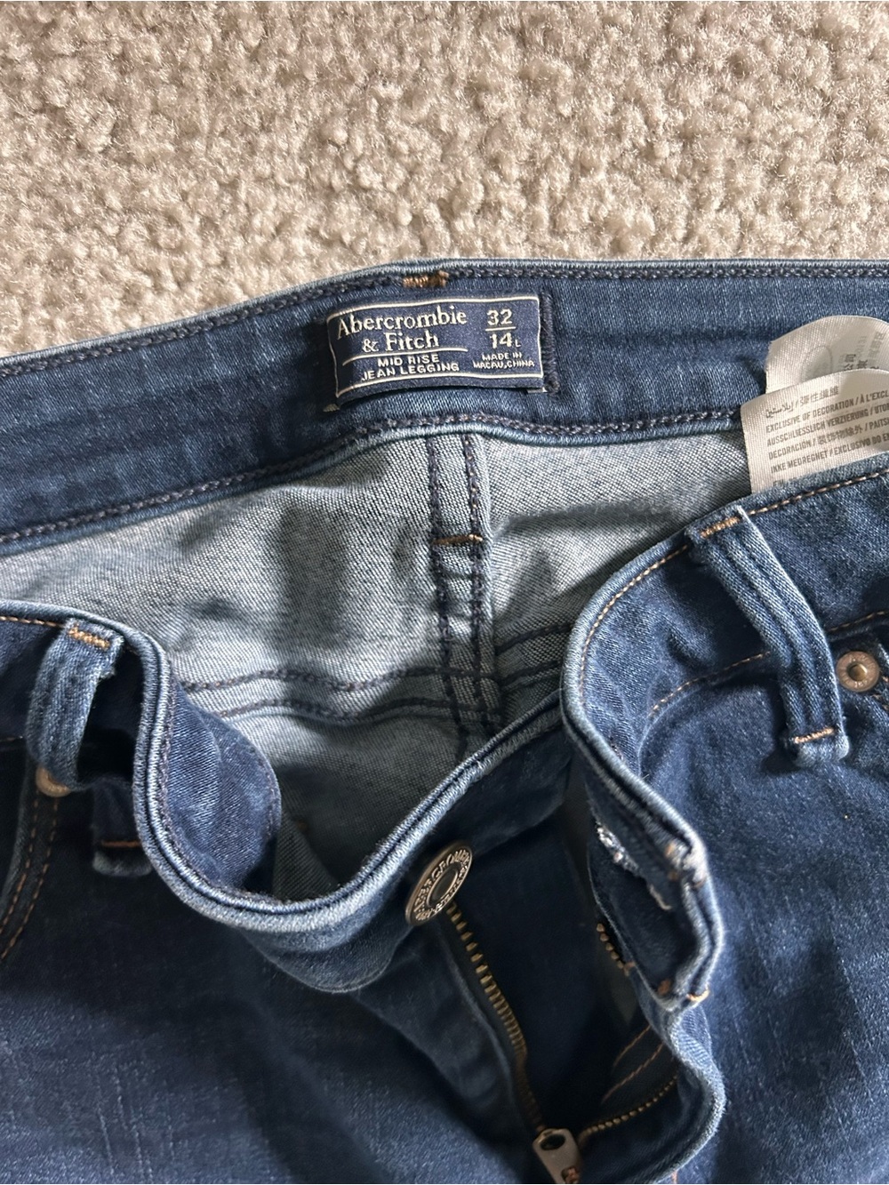 Abercrombie & Fitch Dark Blue Women's Denim Jeggings